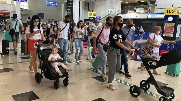 <p>ANTALYA (+269 BİN 804)</p>