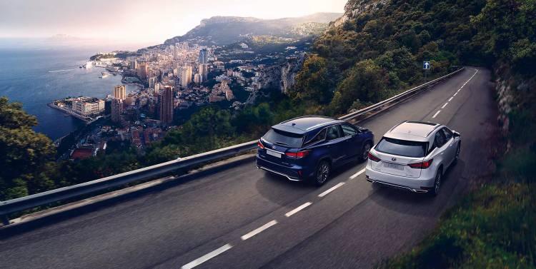 <p>Türkiye'de SUV'a model otomobillere ilgi artıyor. </p>