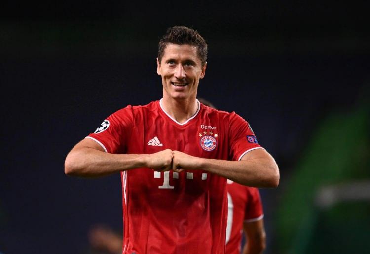 <p>Robert Lewandowski - Bayern Münih vs. Wolfsburg, 2015 </p>
<p> </p>
<p>(3 dakika 15 saniye)</p>