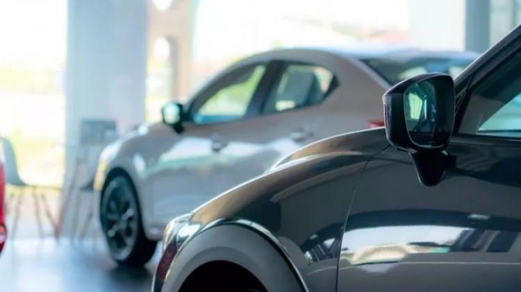 <p>"Önümüzdeki günlerde otomotiv piyasasındaki normalleşmenin artarak devam edeceğini öngörüyoruz. Otomotiv sektöründeki gelişmeler Bakanlığımızca yakından takip ediliyor. </p>
