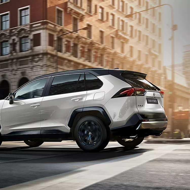 <p><span style="color:#B22222"><strong>2- Toyota</strong></span></p>
<p> </p>
<p>Sağlamlığı ile bilinen otomobil markalarından Toyota, listenin 2. sırasında yer aldı.</p>