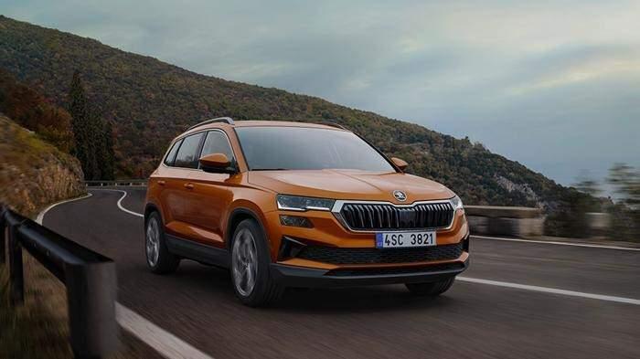 <p>Bunun yanı sıra 2024 model yılı Elite 1.0 TSI 115 PS DSG versiyon Skoda Kamiq SUV otomobil modelinin 1.569.900 TL'den satışa çıkartıldığı görüldü. Fiat Egea Sedan 2024 model yılı Limited donanım 1.5 T4 Hibrit 130 HP AT versiyon otomobil ise kampanyalı olarak 1.592.900 TL. Dacia Duster 2024 model yılı Journey Blue dCi 115 bg 4x4 versiyon SUV otomobil ise, 1.636.000 TL.</p>
<p> </p>