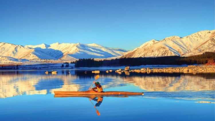 <p><span style="color:inherit">Eğer bir saldırıya uğrarsa, &uuml;lkenin dağlık arazisi vatandaşlarına m&uuml;kemmel bir koruma sağlar.</span></p>

<p>&nbsp;</p>
