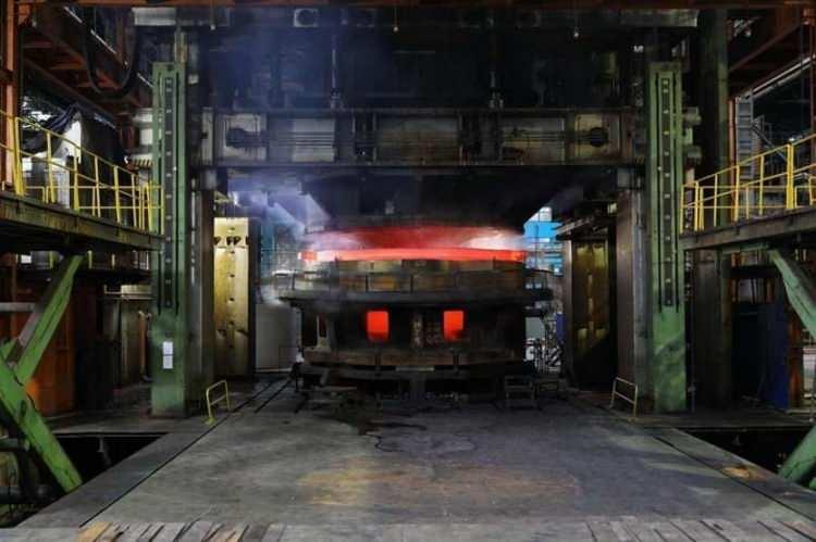 <p><span style="color:#B22222"><strong>BATI'DA NÜKLEER KAPASİTE DOĞU'NUN İKİ KATINDAN FAZLA</strong></span></p>

<p><br />
Nükleer enerjide kurulu güç açısından Batı ülkelerinin Doğu ülkelerinden önde olduğu görülüyor.</p>
