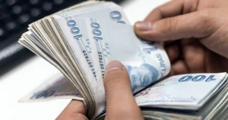 <p>10 bin liranın altı, 10 bin - 15 lira arası, 15 bin - 20 bin lira arası ve 20 bin lira üstü şeklinde belirlenen maaş dilimleri değişenler, bankalarına müracaat ederek yeni promosyonlarını alabilecek.</p>
