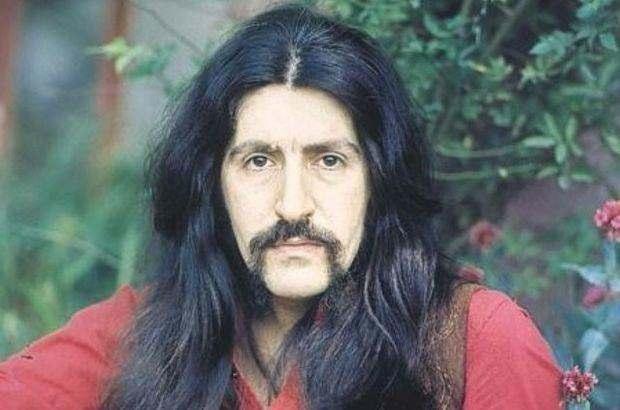<p><strong>Doğukan Manço- 'Tosun Yusuf Mehmet Barış Manço' </strong></p>