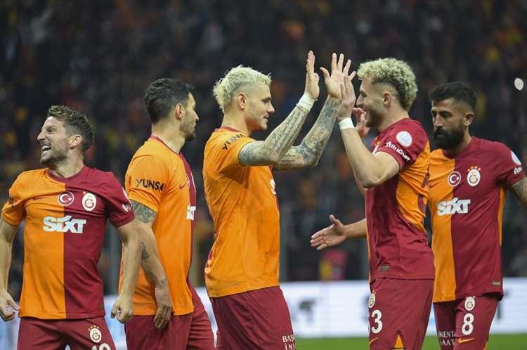 <p><strong>SON 16 TURU SIRALAMASI</strong><br />
<br />
Ligde ilk 8 sırayı alan takımlar direkt olarak son 16 turuna yükselecek. </p>