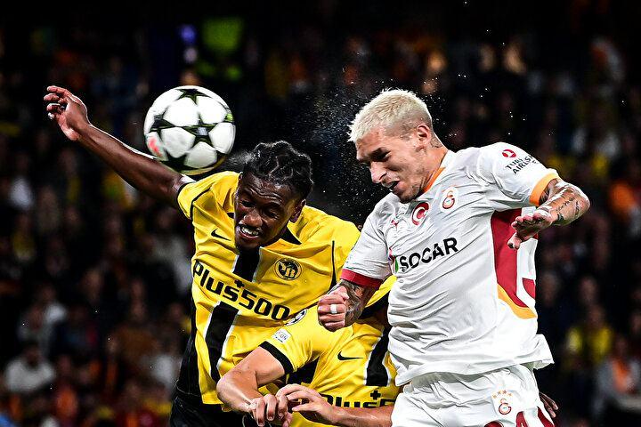 <p>İlk maçta deplasmanda 3-2 mağlup ayrılan Cimbom, mücadeleden iki farklı üstünlükle ayrılması durumunda Avrupa serüvenine Devler Ligi'nde devam edecek.</p>