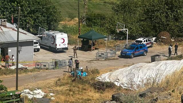<p>Diyarbakır 5. Sulh Ceza Hakimliği, bu talebi kabul ederek, soruşturma tamamlanana kadar dosya ile ilgili <strong>tüm yazılı, görsel ve sosyal medya ile internet ortamında yayın yapılmasını yasakladı.</strong></p>
