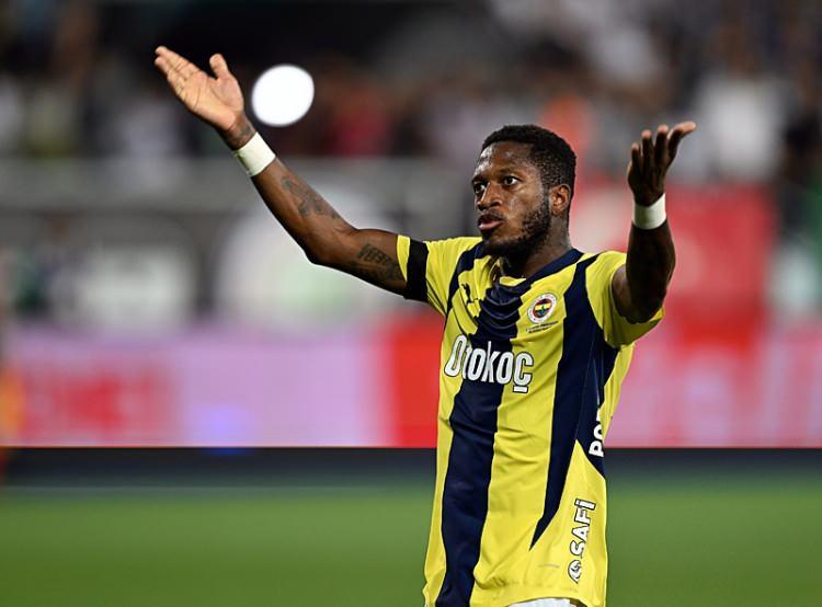 <p><strong>"Fred'in bu maçtaki performansı 10 üzerinden 10. Kariyerinin belki de bugün en iyi maçını oynadı."</strong></p>
