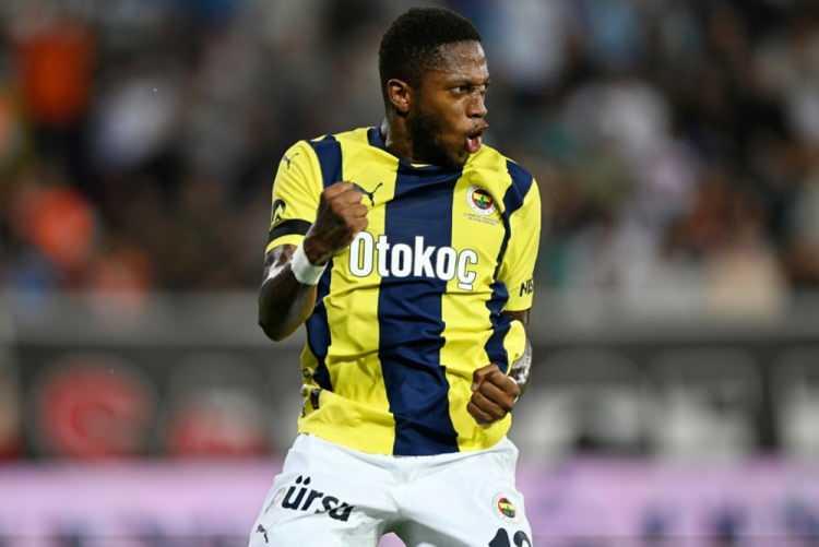 <p><strong>"Ama benim için önemli olan oraya giden Fred. Oraya gidip altıpasa gelen bir Fred."</strong></p>