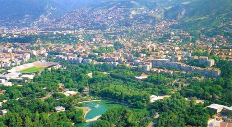 <p><strong>Bursa</strong></p>
<p> </p>
<p><strong>Aldığı göç sayısı: 95 935 kişi</strong></p>