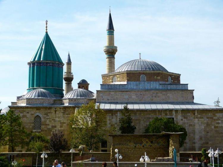 <p><strong>Konya</strong></p>
<p> </p>
<p><strong>Aldığı göç sayısı: 75 214 kişi</strong></p>