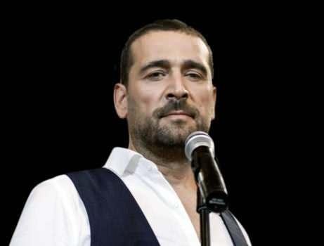 <p><span style="color:#000000"><strong>Bir d&ouml;nemin unutulmazlarından "Ateşlerde Yanacağım" par&ccedil;asıyla geniş kitlelere adını duyuran &uuml;nl&uuml; sanat&ccedil;ı &Uuml;mit Yaşar, G&ouml;kay Kalaycıoğlu'nun sunumunu &uuml;stlendiği "Haber Bahane" programına konuk oldu.</strong></span></p>
