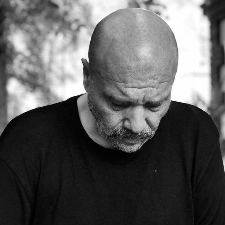 <p>Şüpheli İbrahim D. hakkında 'Bilişim Sistemleri Banka ve Kredi Kurumlarının Araç Olarak Kullanılması Suretiyle Dolandırıcılık' suçundan 10 yıl hapis istemiyle dava açıldı.</p>
<p>Şüphelinin İstanbul Ağır Ceza Mahkemesi'nde hakim karşısına çıkacağı öğrenildi.</p>
