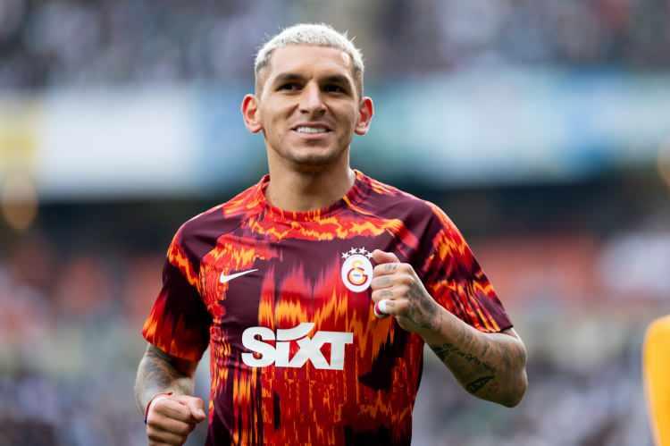 <p>2024- 2025 sezonunda Trendyol Süper Lig'e 2'de 2 yaparak başlayan son iki sezonun şampiyonu Galatasaray'da tüm dikkatler Avrupa'ya yöneldi.</p>

<p> </p>
