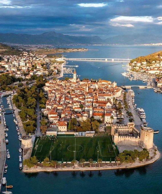 <p>Trogir, Hırvatistan</p>
