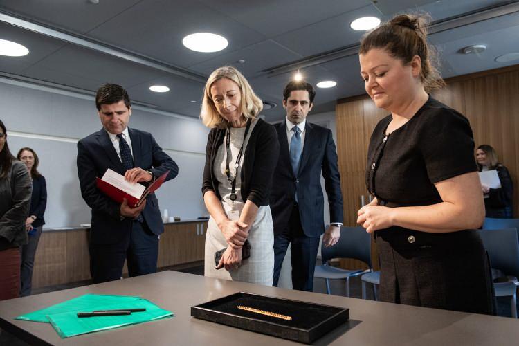 <p>Demirel, <strong><em>"Eser, milattan önce 6'ncı veya 5'inci yüzyıla tarihlendirilmekte olup Lidya sanatının karakteristik özelliklerini taşımaktadır. </em></strong></p>