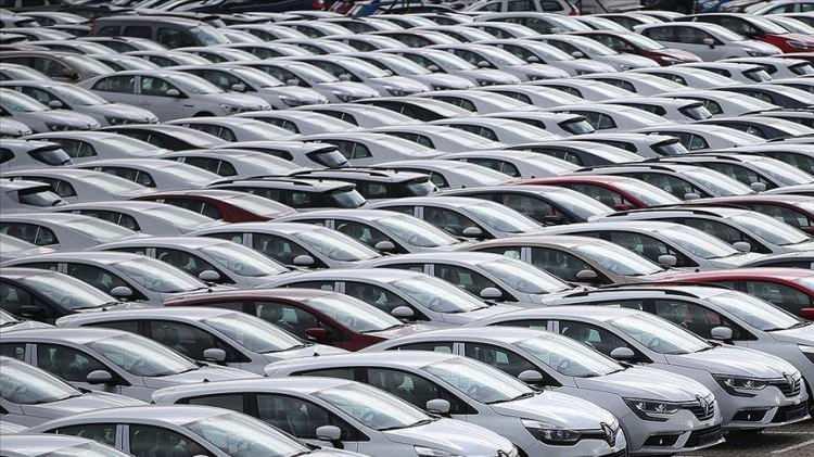 <p>Fiat: 93.271 (%12,24)</p>

<p>Renault: 82.508 (%10,83)</p>

<p>Ford: 61.131 (%8,02)</p>

<p>Volkswagen: 57.275 (%7,51)</p>

<p>Chery: 44.782 (%5,88)</p>
