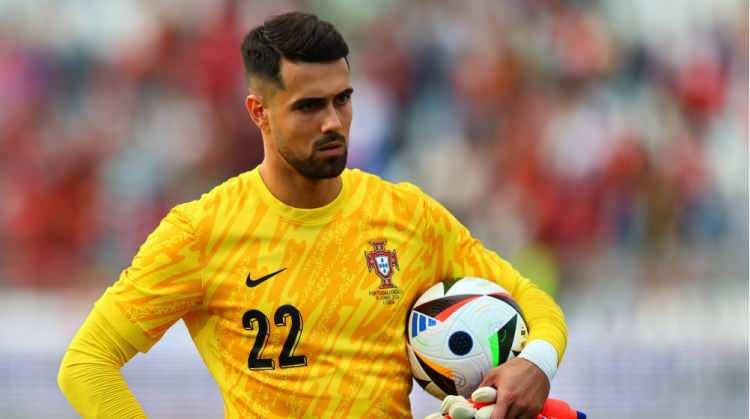 <p>Diogo Costa - Porto</p>
