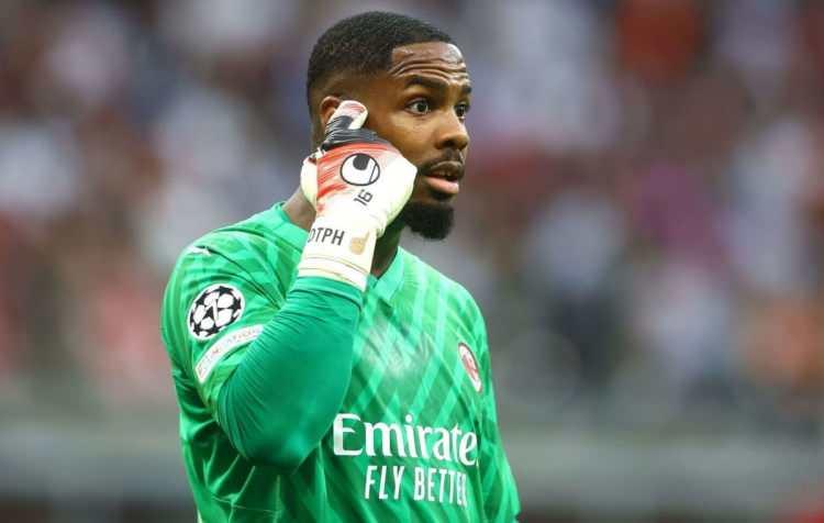 <p>Mike Maignan - Milan</p>
