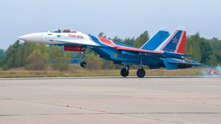 <p><strong>11. Sukhoi Su-35S</strong></p>
<p>Rus Sukhoi Su-30 , Su-35 ve Su-37 ile Çin Shenyang J-16'nın hepsi, 4.5 nesil yetenekler sunan çeşitli yükseltmelerle ünlü Su-27 platformuna dayanmaktadır . Her jetin bir dizi çeşidi ve modifikasyonu vardır.</p>