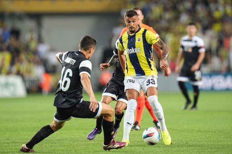 <p><strong>Sabah'ta yer alan habere göre,</strong> Fenerbahçe, yollarını ayırdığı bu 3 isimden <strong>13.41 milyon euro </strong>zarar etti.</p>
