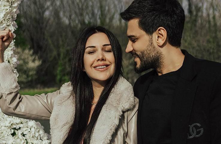 <p><span style="color:rgb(128, 0, 128)"><strong>ENGİN POLAT'IN İFADESİ ORTAYA ÇIKTI</strong></span></p>
<p>Tutuklu bulunan Engin Polat, Sezgin Polat, Alper Kürşat Polat ve Ahmet Gün duruşma salonunda hazır edildi. Dilan Polat, Sıla Doğu ve Can Doğu’nun da aralarında bulunduğu tutuksuz diğer sanıklar da duruşmaya katıldı.</p>