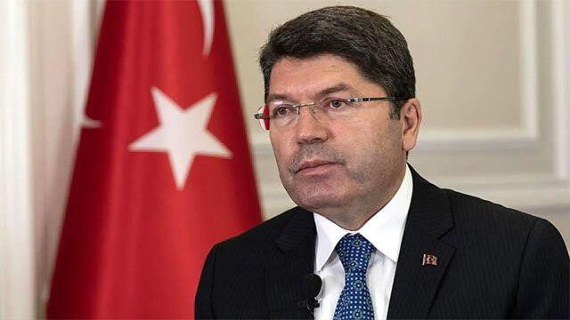 <p><strong>BAKAN TUNÇ'TAN AÇIKLAMA GELDİ</strong></p>
<p>Adalet Bakanı <strong>Yılmaz Tunç</strong>, 2024-2025 Adli Yıl Açılış Resepsiyonu'nda Narin Güran soruşturmasıyla ilgili açıklamalarda bulundu.</p>