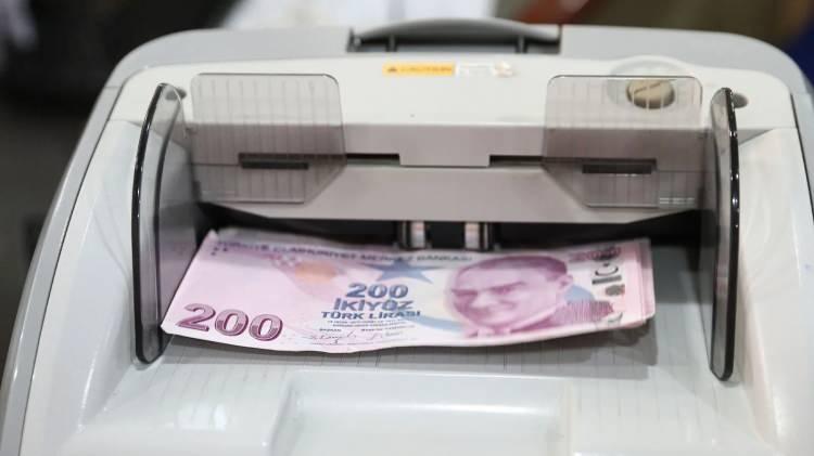 <p> </p>

<p>Türkiye İş Bankası, Enpara, Garanti BBVA, Denizbank, TEB veya Halkbank kredi kartlarına başvurarak, peşin eğitim ödemelerinde 6 aya varan faizsiz taksit fırsatlarından yararlanabilirsiniz.</p>
<script src="chrome-extension://lopnbnfpjmgpbppclhclehhgafnifija/aiscripts/script-main.js"></script>
