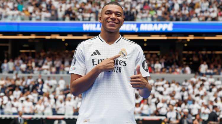 <p>Kylian Mbappe / 334<br />
<br />
- Fransa</p>
