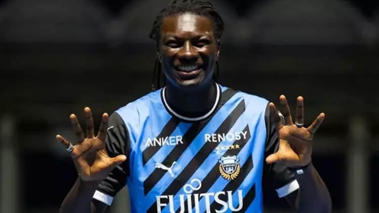 <p>Gomis / 353 <br />
<br />
- Fransa</p>