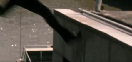 <p>Mission Impossible 6 (Görevimiz Tehlike 6) filmi aksiyon sahnesi çekimlerinde Tom Cruise ayak bileğini kırarken</p>