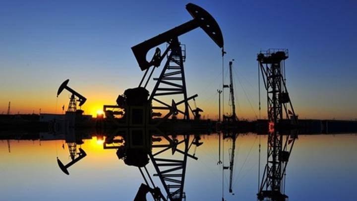 <p><span style="color:#B22222"><strong>DÜNYA HAM PETROL ÜRETİMİNİN YÜZDE 45’İ</strong></span></p>

<p><br />
BRICS, Rusya gibi dünyanın en büyük petrol üreticisi ve ihracatçılarına ek olarak, OPEC’in kilit üyeleri olan Suudi Arabistan, BAE ve İran'ın katılımıyla küresel enerji piyasasında daha da güçlendi.</p>
