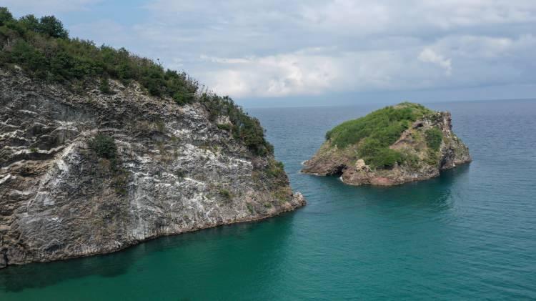 <p>Ordu'nun <strong>"sakin şehir" </strong>ünvanlı Perşembe ilçesini yılın 8 ayında yaklaşık 700 bin yerli ve yabancı turist ziyaret etti.</p>
