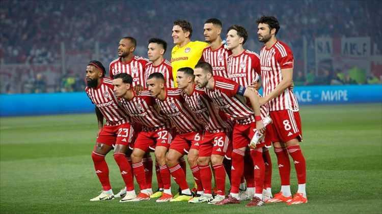 <p>8- Olympiakos: 23</p>
