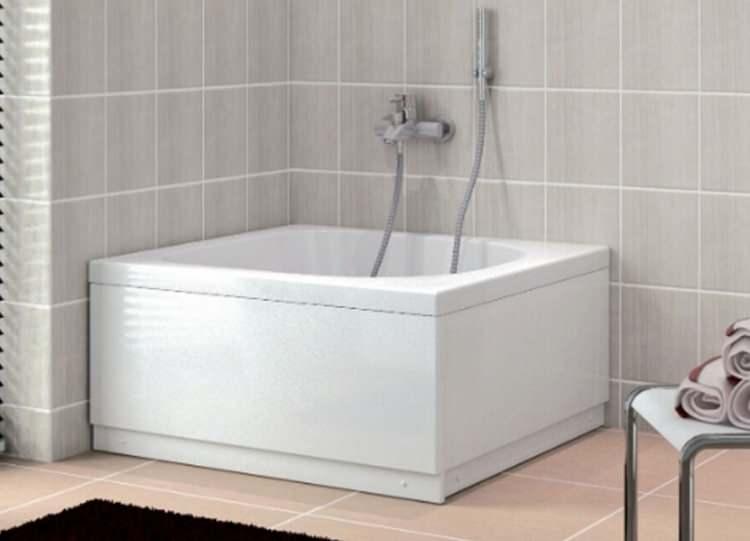 <p><span style="color:#000000"><strong>ABLUTOFOBİ:</strong></span></p>
<p>Temizlik ve banyo yapmaya karşı aşırı korku.</p>