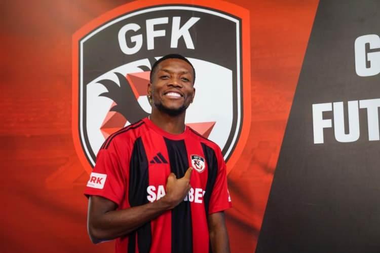 <p>DAVID OKEREKE</p>

<p>Eski takımı: Cremonese<br />
Yeni takımı: Gaziantep FK<br />
Mevki: Forvet<br />
Bonservis: -</p>
