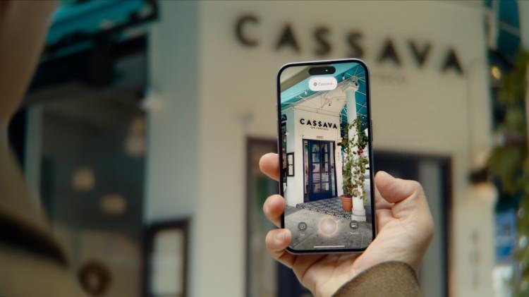<p><span style="color:#B22222"><strong>EKRAN ÇİZİLMELERİNE KARŞI KORUMALI CAM</strong></span></p>
<p>Apple, iPhone 16'nın ekranı çizilmelere karşı koruyan Apple'ın en sert camını içerdiğini söyledi.</p>
<p>iPhone 16, 6,1 inç ekran boyutuna sahip. iPhone 16 Plus ise 6,7 inç ekrana sahip.</p>
<p>Yeni Kamera Kontrol düğmesi dokunmaya duyarlı.</p>