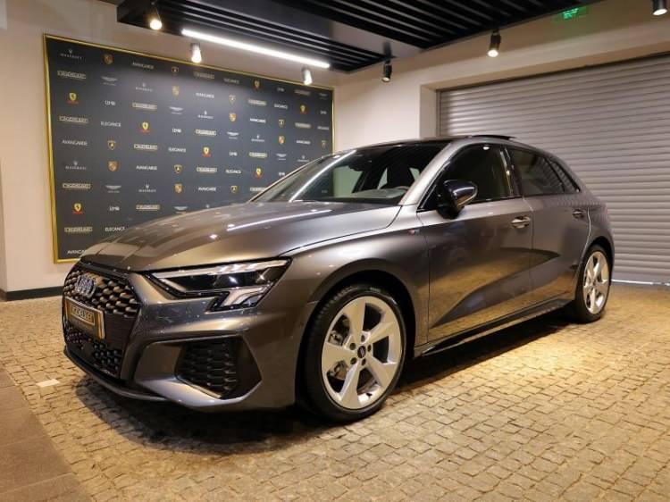 <p> Audi A3 Sportback 35 Turbo FSI 150 hp Advanced S tronic PI</p>
<p>Fiyat: 2 milyon 222 bin 785 TL</p>
<p> </p>