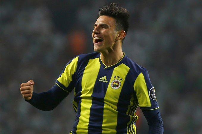 <p>Sarı kırmızılı ekip, İtalya'da gerçekleştirdiği transfer görüşmelerinden henüz sonuç alamaması üzerine daha önce ezeli rakibi Fenerbahçe'de forma giyen Eljif Elmas'ı listesine aldı.</p>
