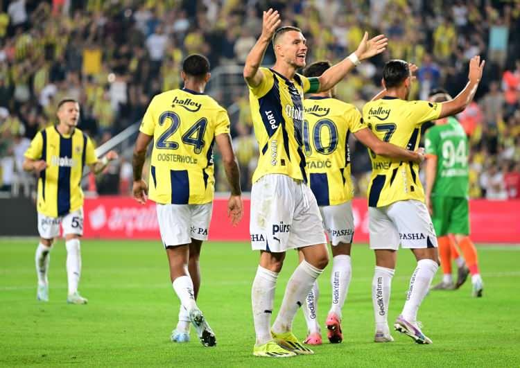 <p>Fenerbahçe Athletic Bilbao maçı 26 Ağustos 2024 Perşembe günü oynanacak. Karşılaşma saat 19.45'te başlayacak.</p>
<p> </p>
