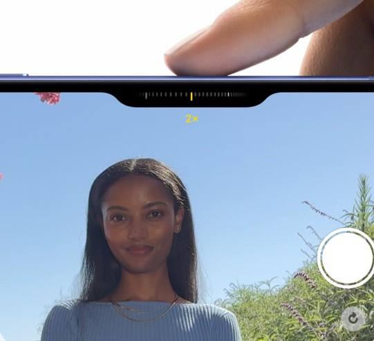 <p>iPhone 16, 48 megapiksel çözünürlüğünde bir ana kameraya sahip. Bu yüksek çözünürlüklü kamera, f/1.6 diyafram açıklığı ile daha fazla ışık alarak düşük ışık koşullarında bile net ve parlak fotoğraflar çekmenizi sağlıyor. Apple, bu kameranın detayları ve renkleri daha iyi yakalayabilmesi için Photonic Engine ve Deep Fusion teknolojilerini de entegre etmiş durumda. Bu teknolojiler, her karede daha fazla ayrıntı ve zengin renkler sunarak fotoğraflarınızı çarpıcı hale getiriyor.</p>
<p> </p>