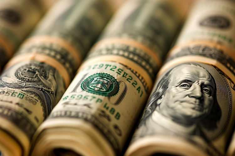 <p>Forbes Dergisi’nin raporlarına göre, İpek Kıraç, Semahat Sevim Arsel ve Mustafa Rahmi Koç’un sadece bir haftalık zararı 230 milyon doları geçti.</p>
<p>Aile üyelerinin toplam zararı ise 10 milyar doları aştı.</p>