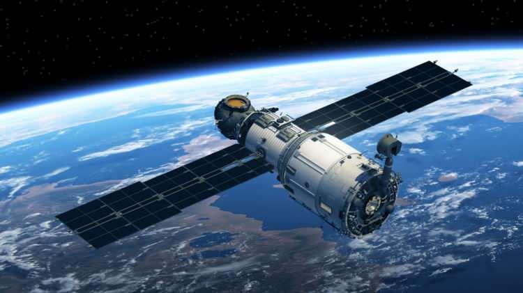 <p><strong>TÜRKSAT UYDULARI </strong></p>
<p> </p>
<p>Türkiye'nin uzay çalışmalarında Türksat uyduları da önemli yer tutuyor. Türksat 3A uydusu 2008'de, Türksat 4A 2014'te, Türksat 4B ise 2015'te uzaya gönderildi. Türksat 5A ve Türksat 5B uydularının fırlatma işlemi de 2021'de gerçekleştirildi.</p>