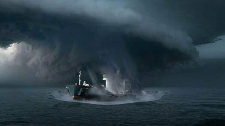 <p>İnsan Hatası ve Yoğun Trafik:</p>

<p>Bermuda Şeytan &Uuml;&ccedil;geni, d&uuml;nya &uuml;zerindeki en yoğun deniz ve hava yollarından birinin ge&ccedil;tiği bir b&ouml;lgedir. Bu nedenle, y&uuml;ksek trafikten kaynaklanan insan hataları ve kazalar da olası nedenler arasında yer almaktadır.</p>
