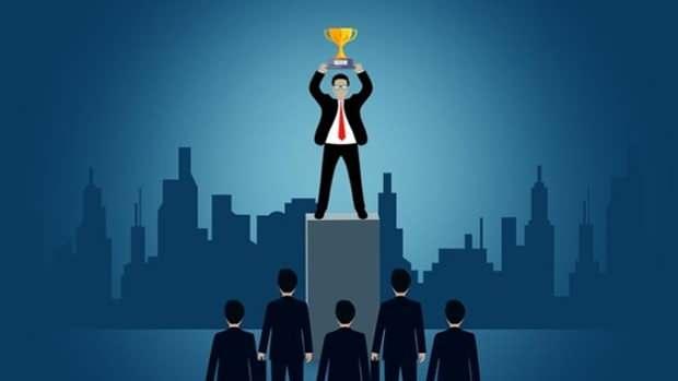 <p>S&uuml;rekli iş değiştirmek de işveren tarafında, partideki bir yabancıya hi&ccedil; uzun s&uuml;reli bir ilişki yaşamadığınızı itiraf etmek t&uuml;r&uuml;nden bir uyarı işareti olabilir.</p>
