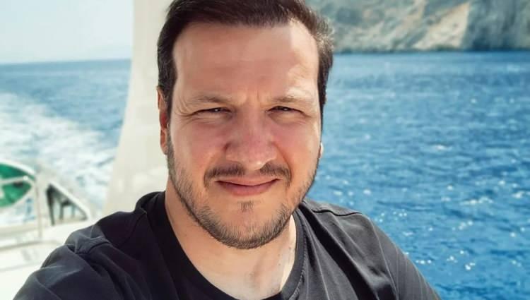 <p><span style="color:#800080"><strong>KAÇAK VİLLA MÜHÜRLENDİ!</strong></span></p>
<p> Marmaris Belediye Başkanı Acar Ünlü açıklama yaptı: </p>