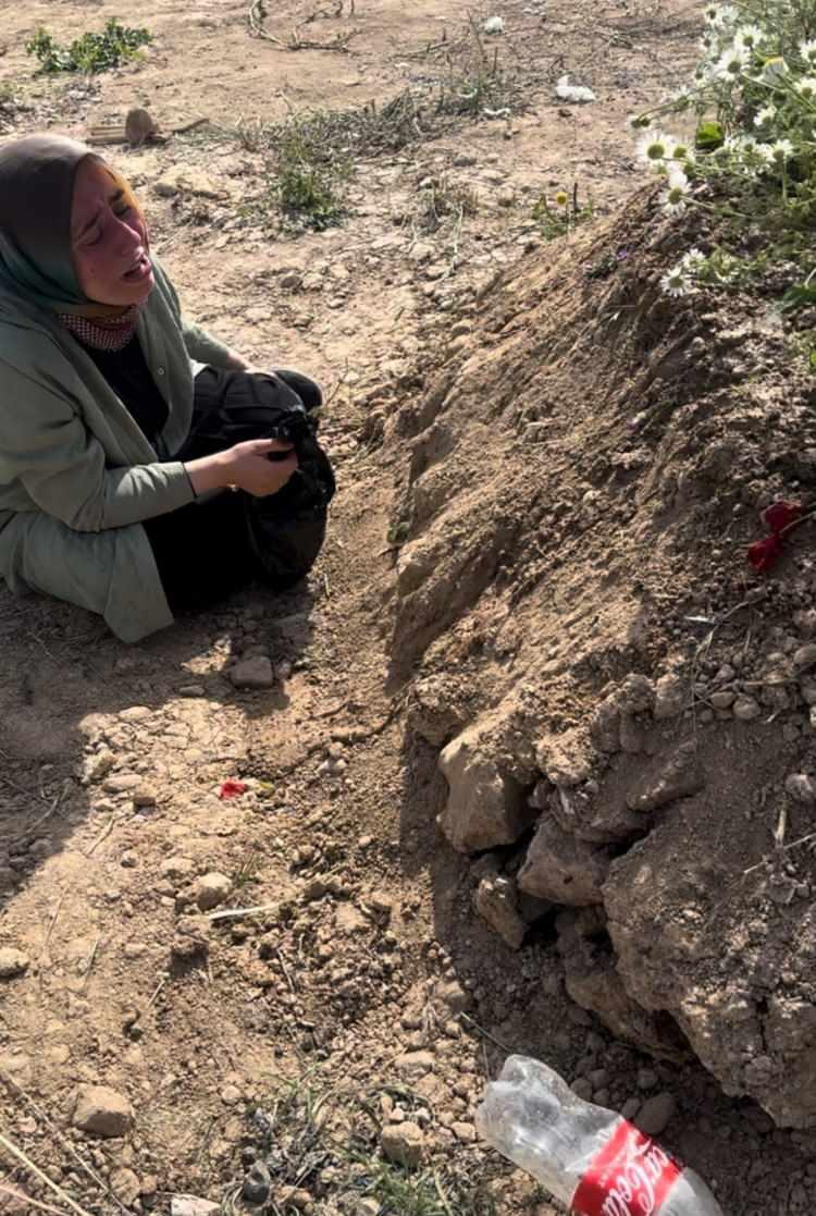 <p>Daha sonra yoğun bakıma kaldırılan Y&uuml;sra'nın s&uuml;rekli kalbinin durduğu ve bu nedenle ent&uuml;be edildiği doktor tarafından aileye bildirildi.</p>
