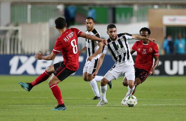 <p>14- Al Ahly (Mısır)</p>

<p> </p>

<p>239 Puan</p>
